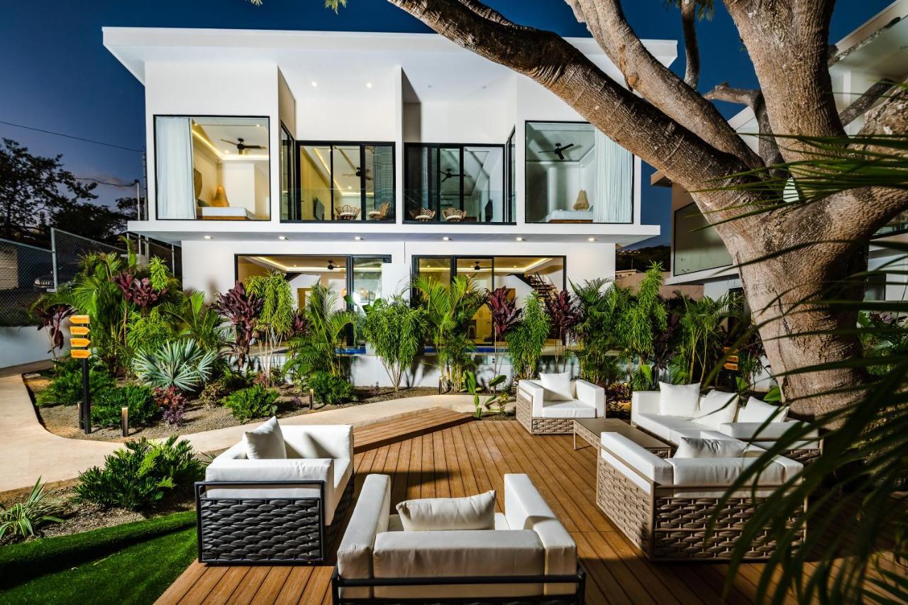 Mvillas Luxury Villas With Beach Club Access & Sauna 타마린도 외부 사진