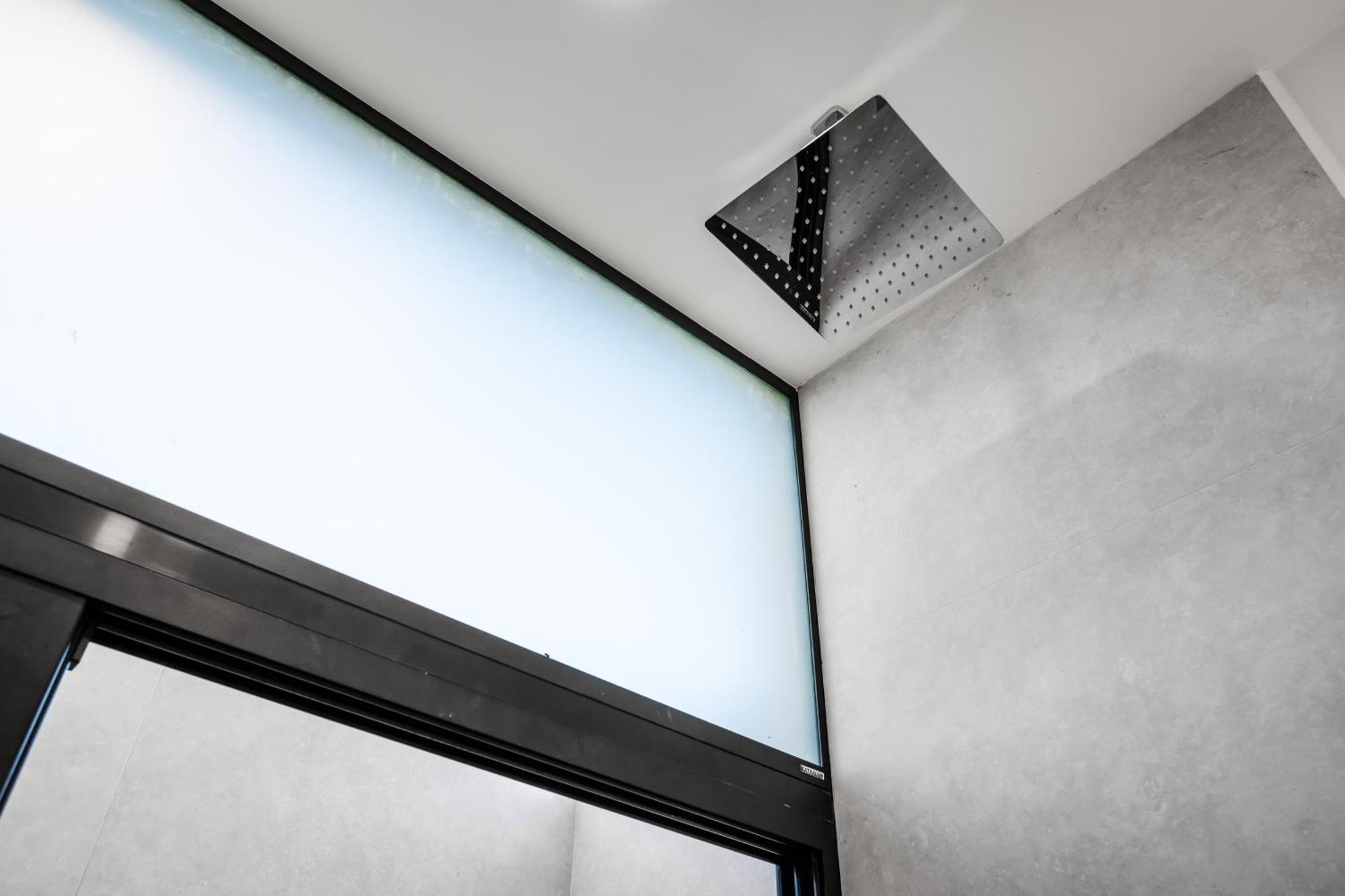 Mvillas Luxury Villas With Beach Club Access & Sauna 타마린도 외부 사진