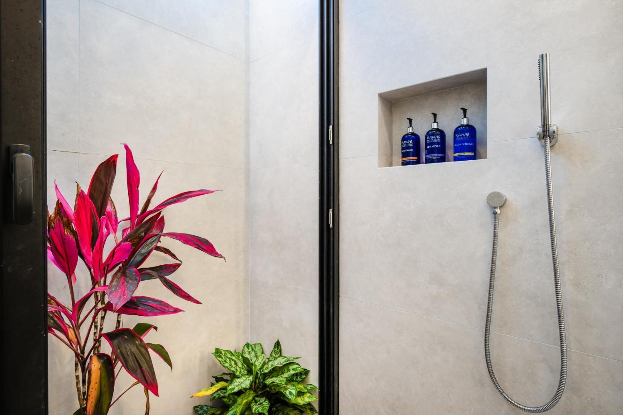 Mvillas Luxury Villas With Beach Club Access & Sauna 타마린도 외부 사진