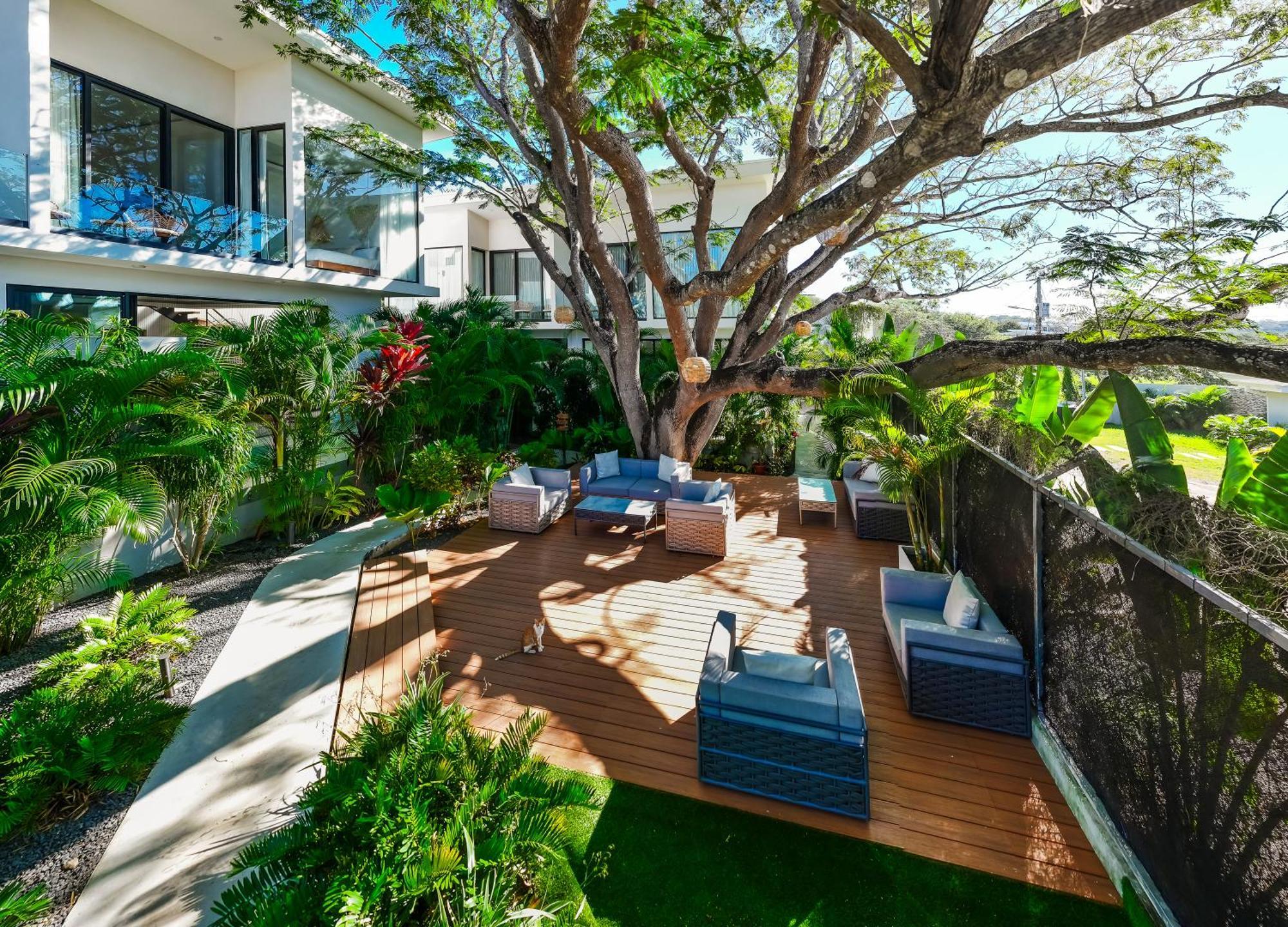 Mvillas Luxury Villas With Beach Club Access & Sauna 타마린도 외부 사진